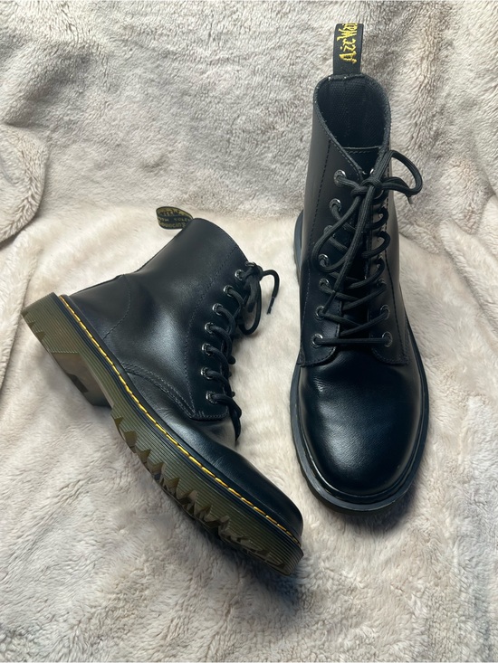 Dr. Martens Shoes - Dr. Martens Luana Combat Boots women’s size 10